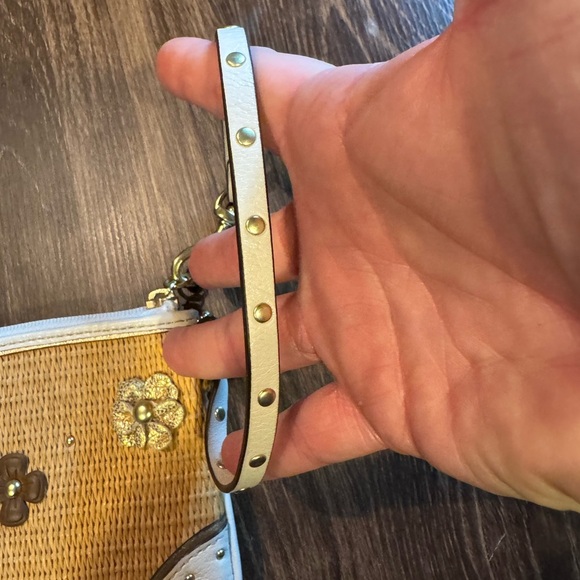 Coach Natalie  XL Wristlet Clutch Purse with tea rose accents